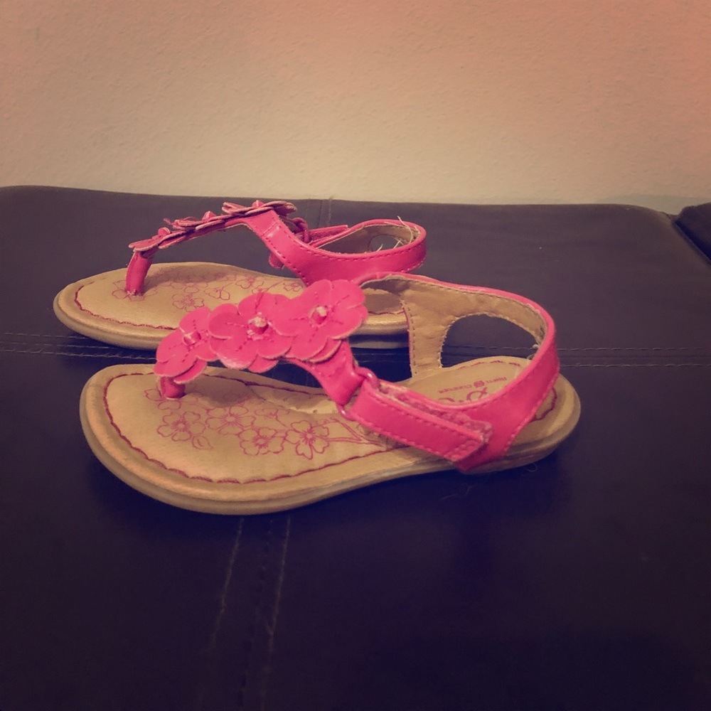 b.o.c Sandals